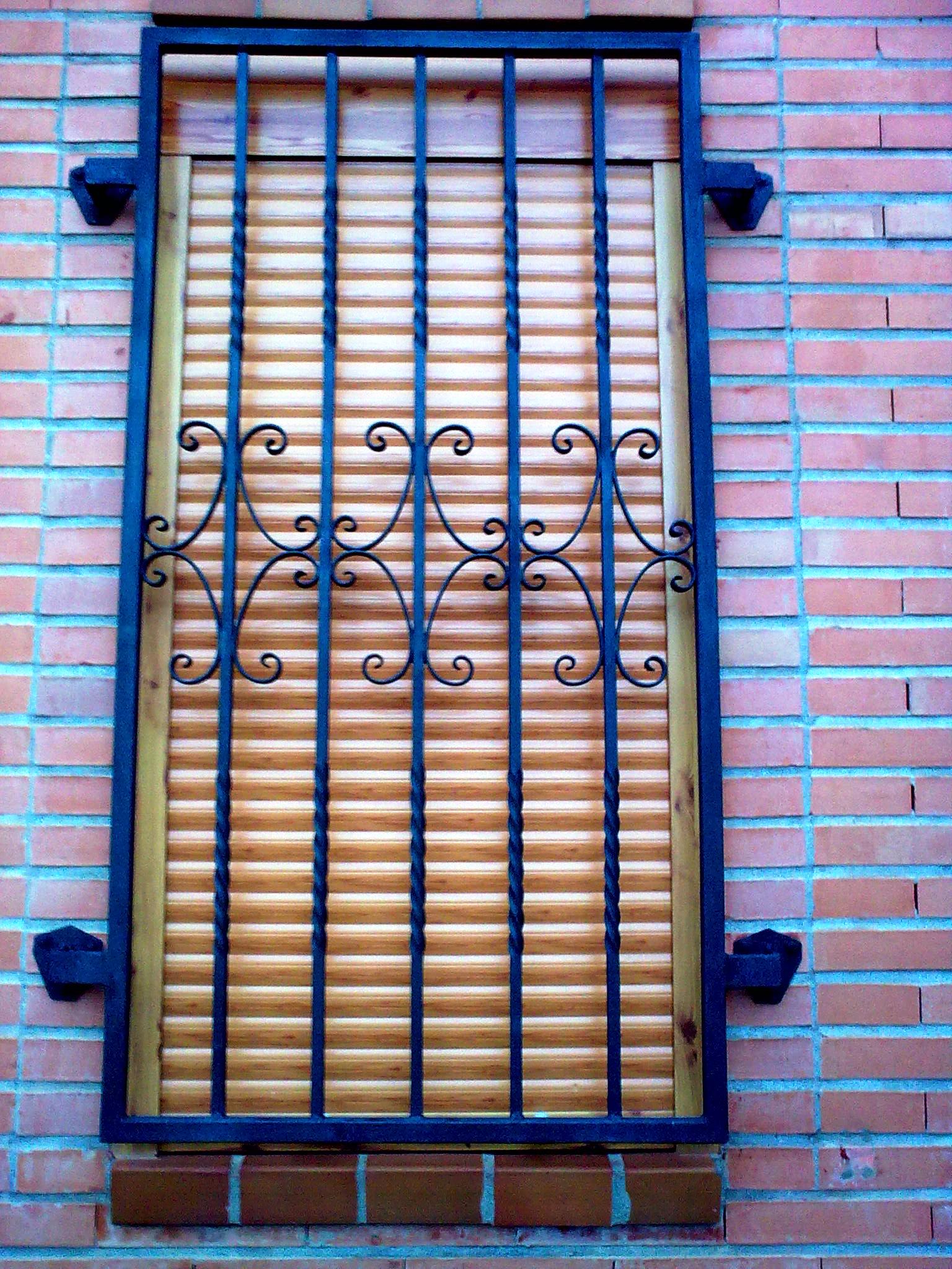 Rejas en las ventanas, la seguridad en casa -canalHOGAR